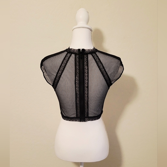 🖤 Victoria’s Secret Black Lace Top – Sexy & Elegant Women's Blouse - Picture 2 of 7